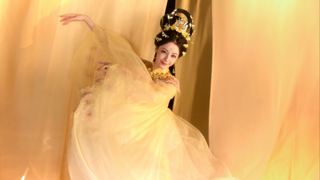 在树林里  莫泊桑