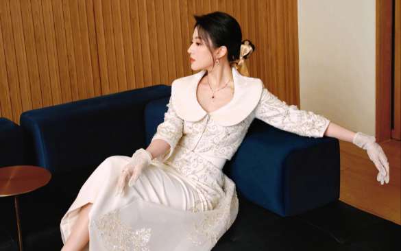 拉莱中尉的婚事  莫泊桑